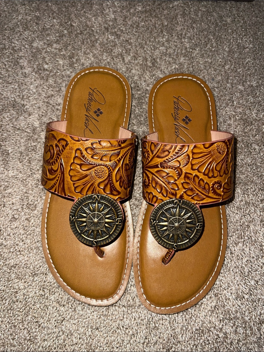 Patricia Nash Niki Tan Tooled Leather Compass Medallion Sandals - Picture 2 of 7